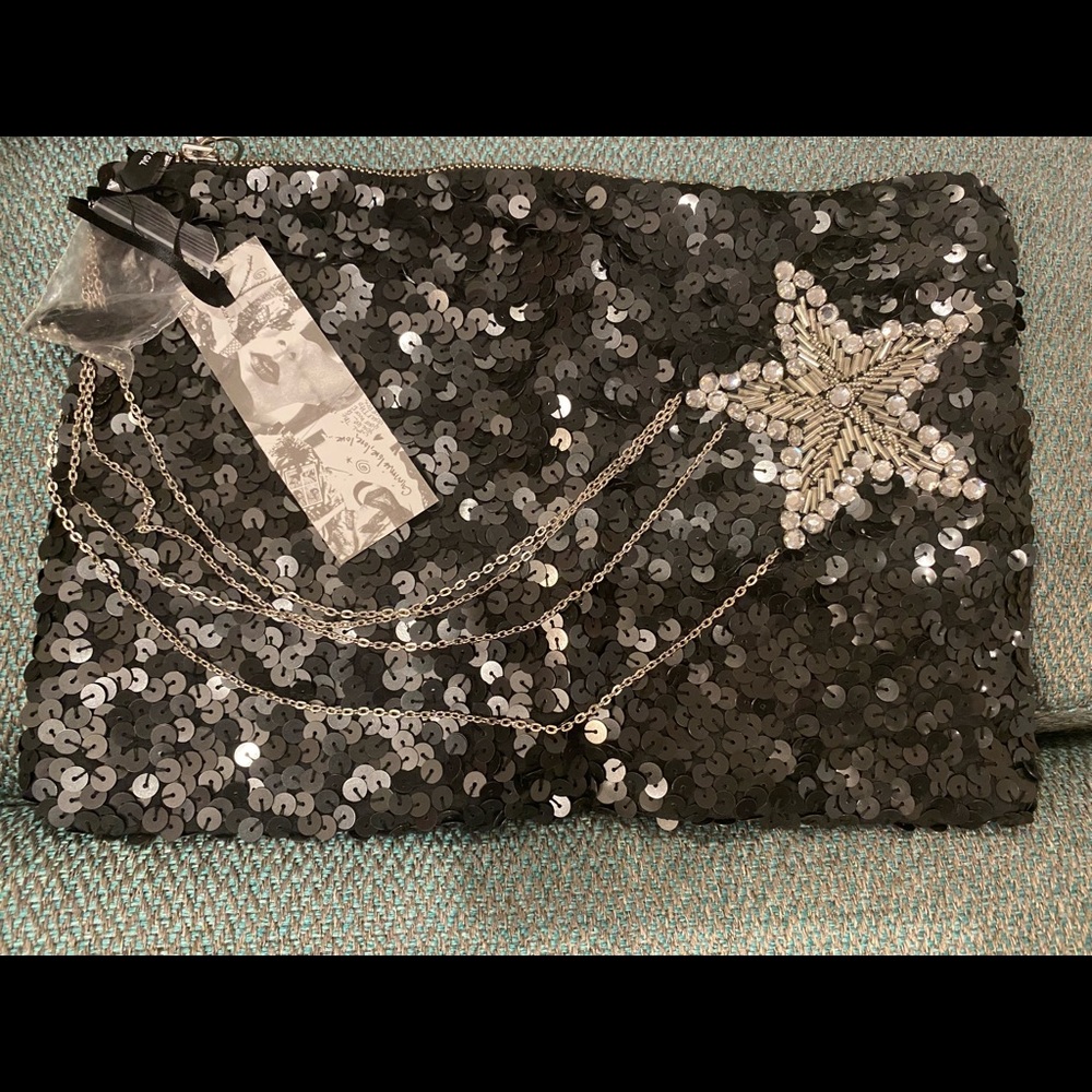 Love Courtney By Nasty Gal Star Bar Clutch